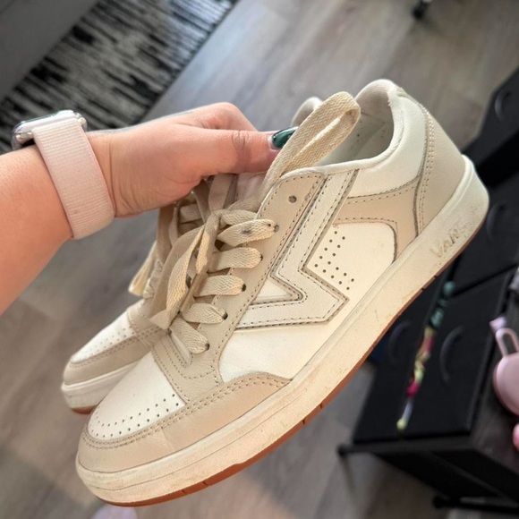 Vans Shoes - Vans Lowland Comfycush Cream & White